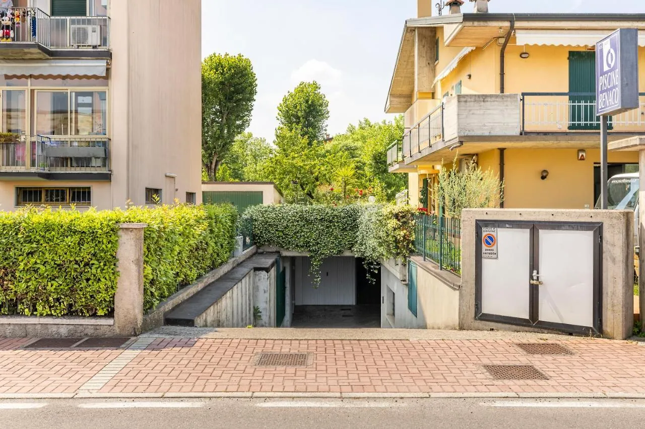 Trendy Aparment With Garage Right By The Lake Sirmione
